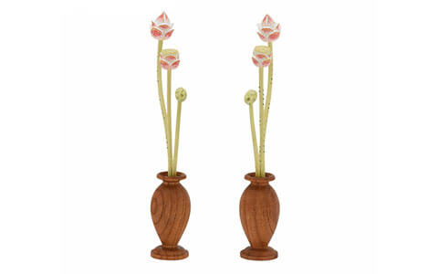 お仏壇に飾る「常花」とはどんな仏具？意味・飾り方などを画像で解説